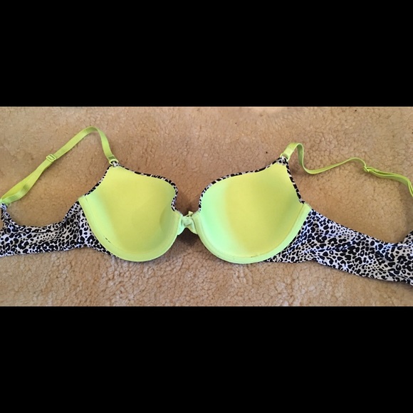 Victoria ‘s Secret brand new bras - Picture 4 of 8